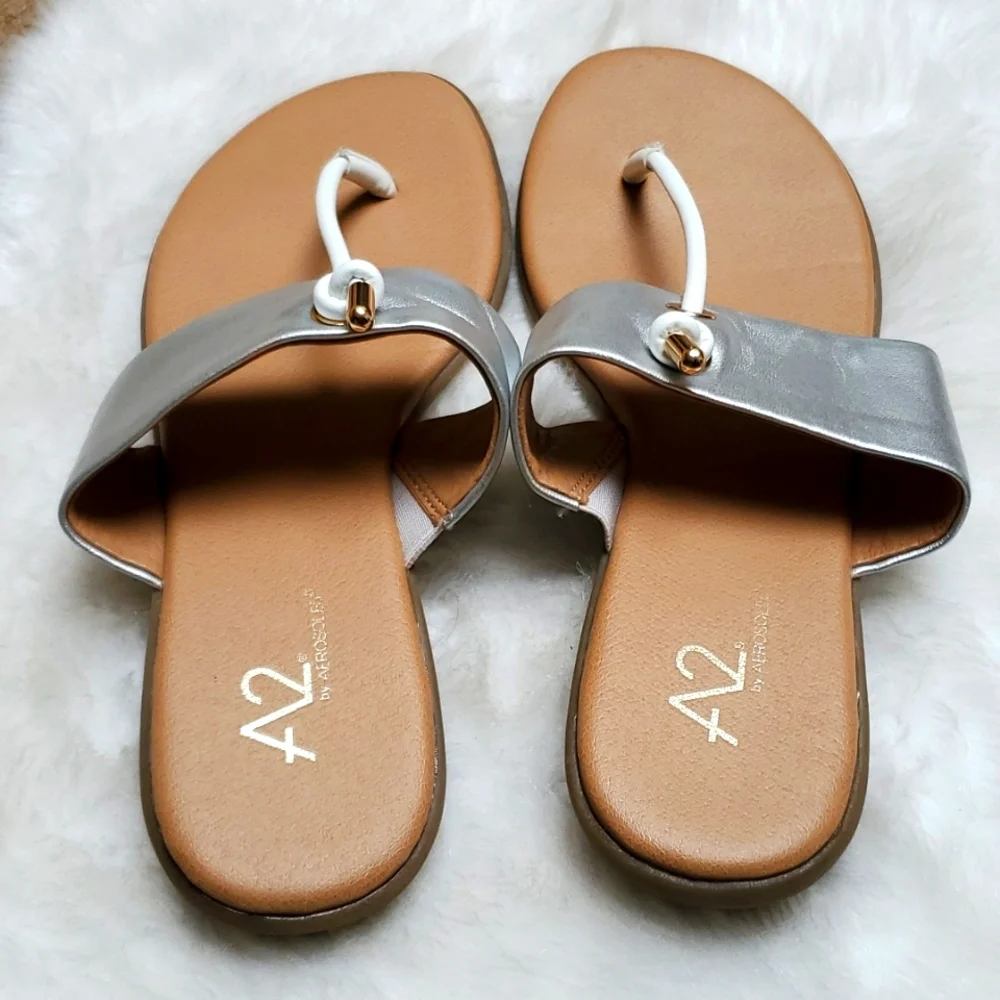 A2 by Aerosoles Size 8.5 Chlear View Metallic Sandals